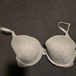 PINK Victoria's Secret Light Gray Bra